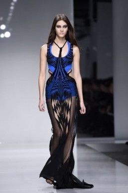 Versace sets the tone for Haute Couture with sensual spring collection
