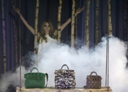 Cara Delevingne creates bags for Mulberry