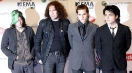 US alternative rock band My Chemical Romance splits