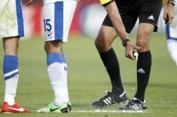 Football: Vanishing spray to feature at World Cup