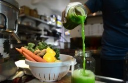 In California, juice fans trumpet ‘reboot’ detox