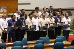 Senators unanimous on need for Charter change, Drilon declares
