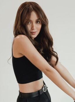 Kathryn Bernardo inspires followers with post-workout pictures