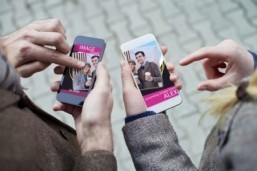 Tinder-style apps score as online dating grows