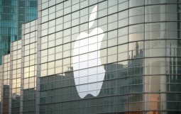 Apple developing a curved-glass smartwatch: reports