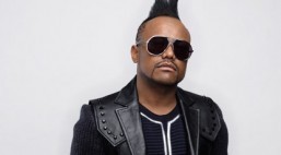 Apl.de.ap suffers from an eye ailment and he is considered legally blind. The Campaign for Filipino Children is the Foundation’s first health initiative and it is in line with the Foundation’s education priority because of its emphasis on training doctors and creating local capacity in the medical community in the Philippines to address the eye ailment called retinopathy of prematurity.