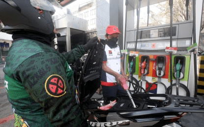 Senators seek quicker gov’t response to oil price spikes