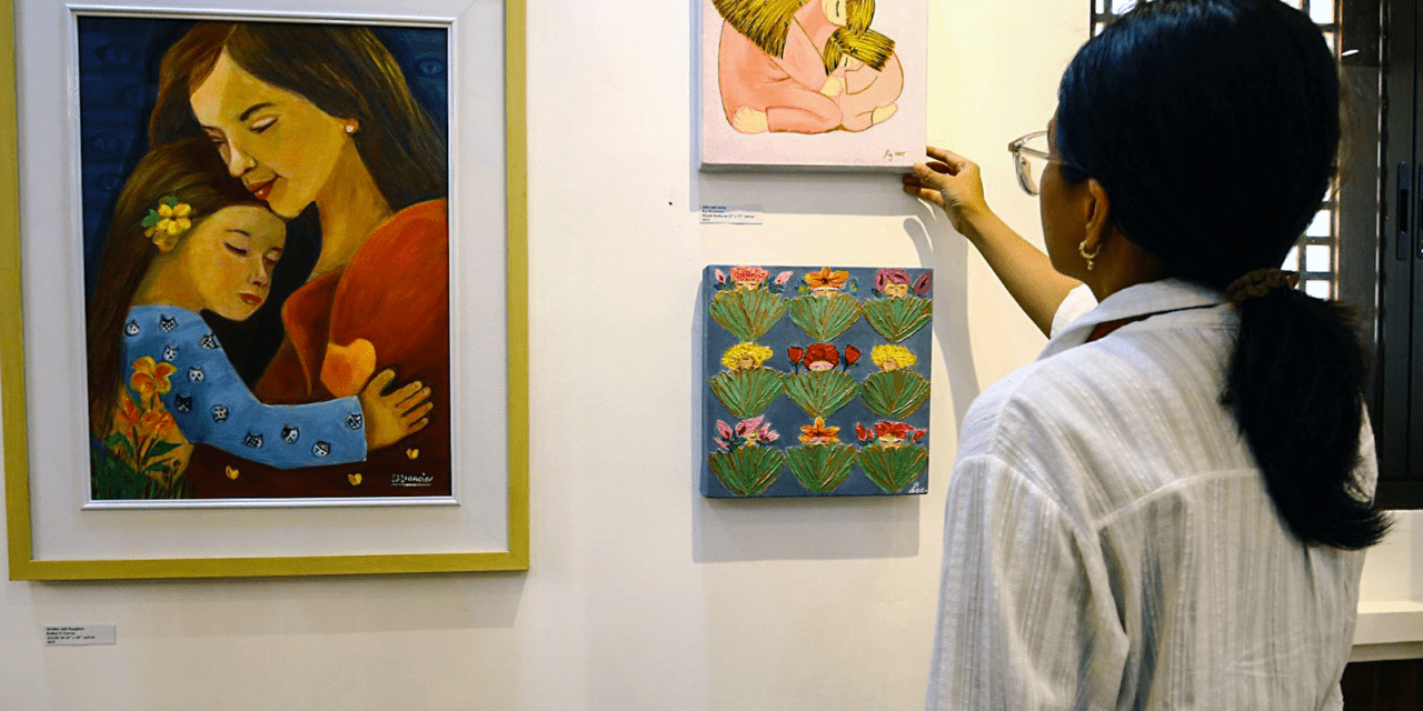 WOMEN ARTS