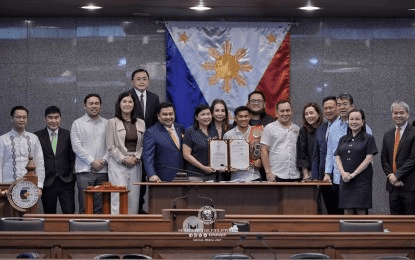 IBF champ Taduran honored in Senate after successful title defense