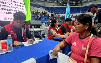 DSWD extends aid to 12K farmers affected by dry spell in Isabela