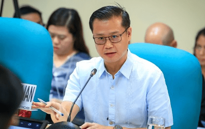 Gatchalian lauds sharp drop in number of distressed OFWs