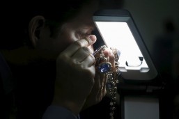 Learning graft in Marcos jewels