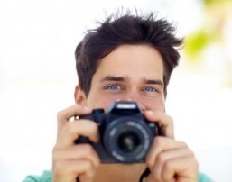 Taking photographs may wreck your memory: study