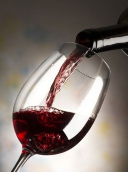 Drink up, but not too much, to lower depression risk: study