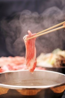 Chinese restaurant chain hopes to popularize hot pot in US