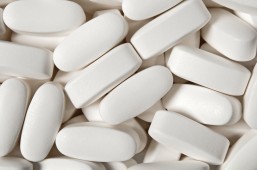 Calcium, vitamin D improve cholesterol in postmenopausal women: study